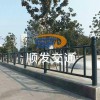水泥墩中央護(hù)欄
