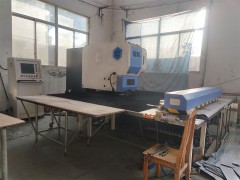 廠房設(shè)備